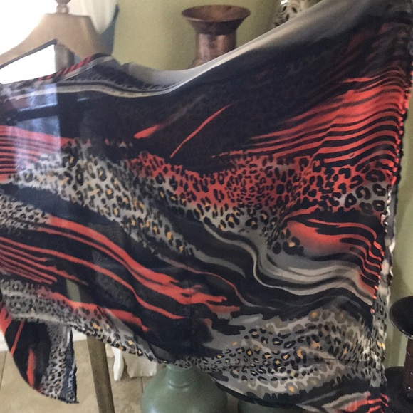 Crop top - Picture 2 of 3